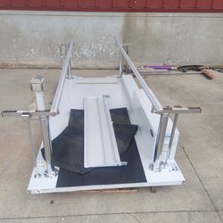 Tri W-G Motorized Height & Width Parallel Bars 