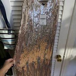 Forever 21 Gold Dress Size m