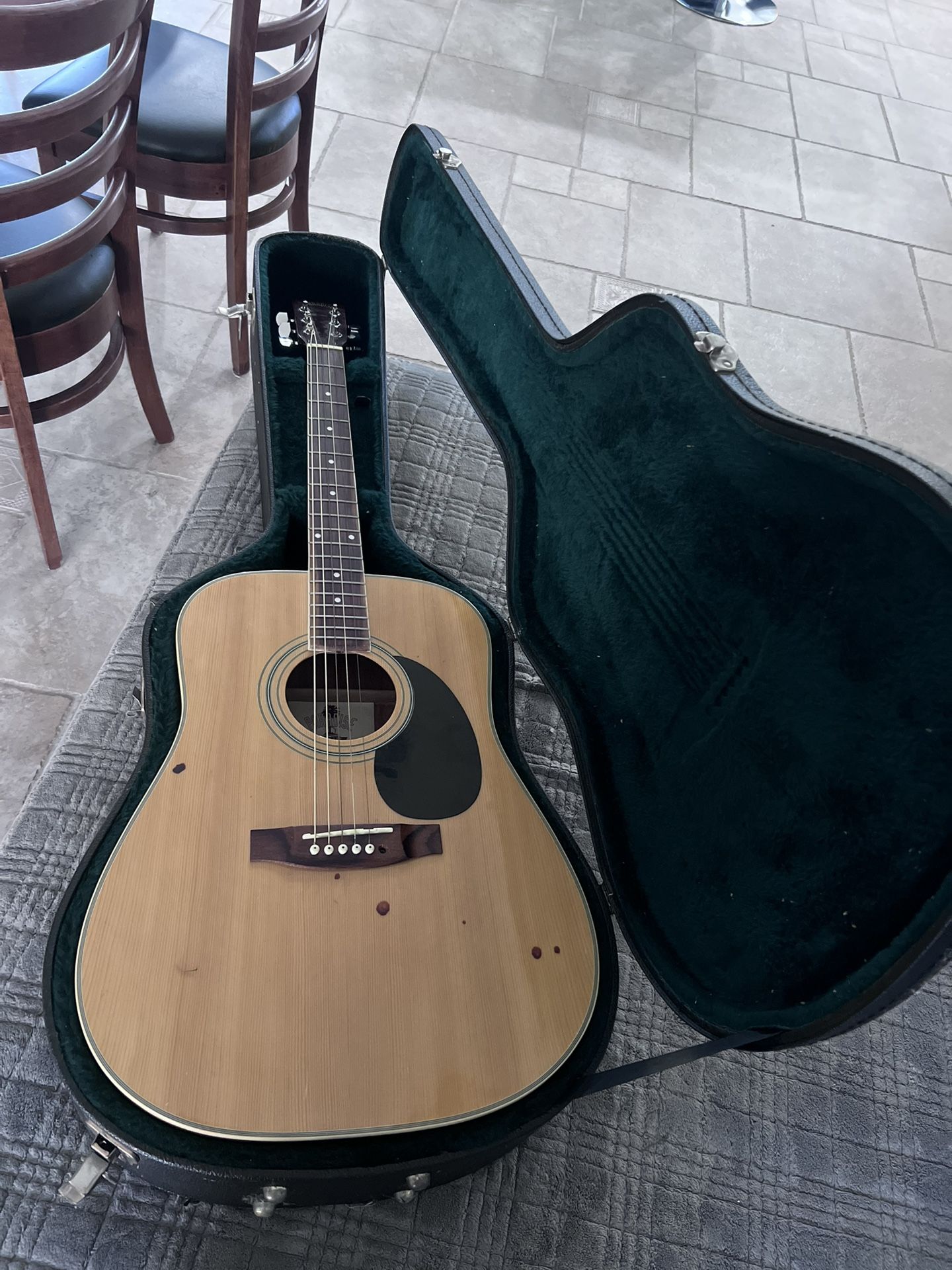 Guitar 
