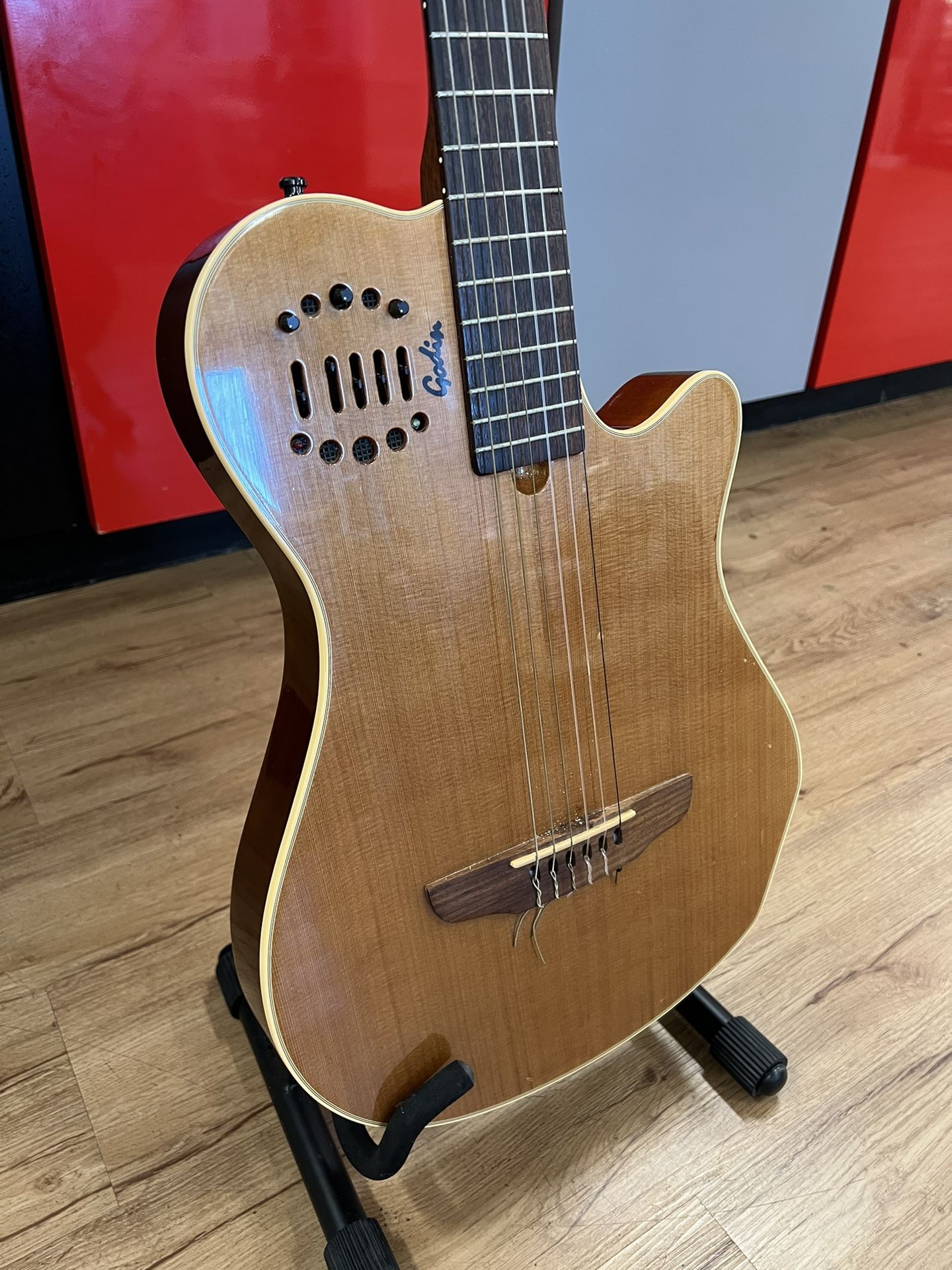Godin Grand Concert Guitar 194034