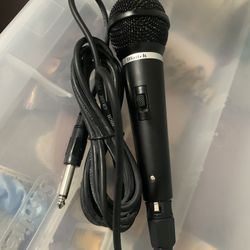 Microphone 