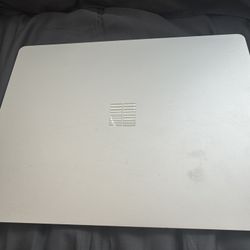 MICROSOFT MODEL 1943 LAPTOP
