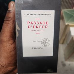 Passage D'enfer By L'artisan Parfumeur
