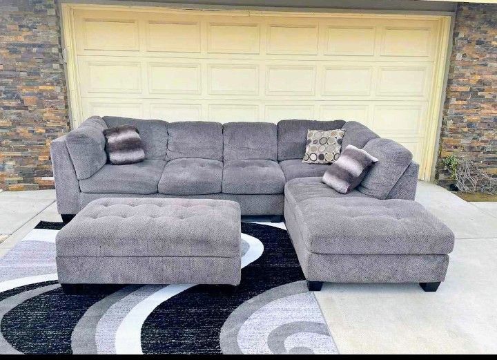 Gray 2 Piece Sectional With Ottoman And Storage, Jerome’s Trinton, Good Condition