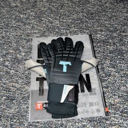 T1TAN Goalkeeper Gloves Size 9