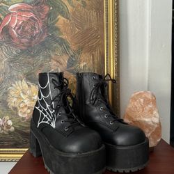 Used Demonia Ranger 105 Size 8