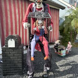 The Whole Circus (Halloween Clowns)