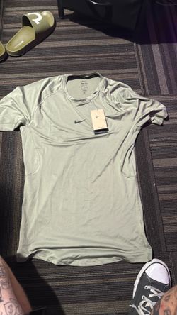 Mens Nike Dri-Fit Training Shirt - XL