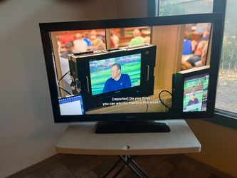SONY BRAVIA 42 INCH TELEVISION WITH REMOTE