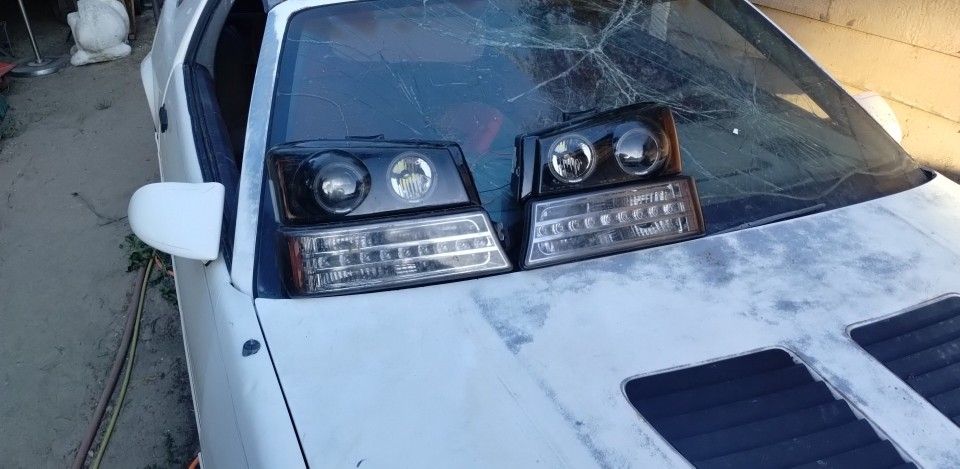 Headlights And Parking Lights For Chevy/GMC Trucks