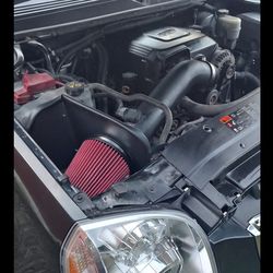 09-13 gmc Yukon Chevy Silverado cold air intake Kit (brand new )