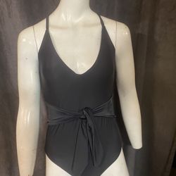 BECCA SWIMSUIT MEDIUM 