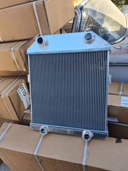 1940s FORD/ MERCURY ALUMINUM RADIATOR!! 175$