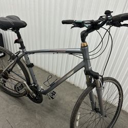 Giant Cypress DX Hybrid Bike 