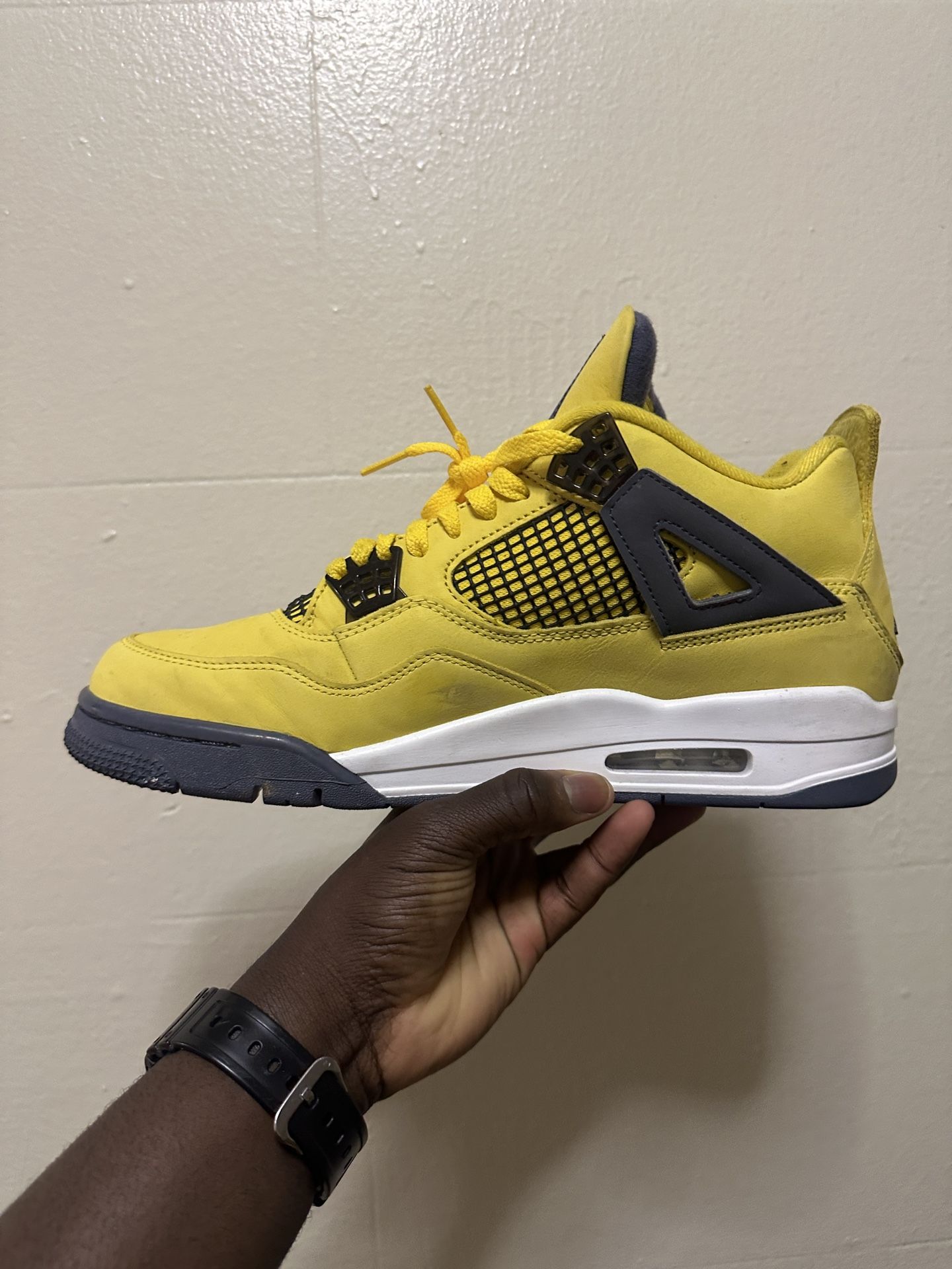 Jordan 4 Lighting