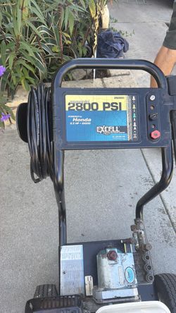 Commercial 2800 PSI Honda pressure washer