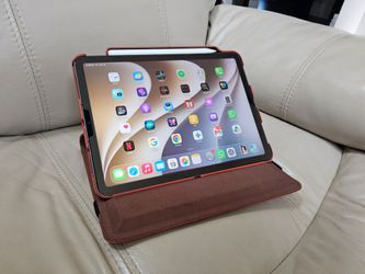 🔥 iPad Air 5th Gen M1 64GB + Stylus + 360° Case | Excellent Condition