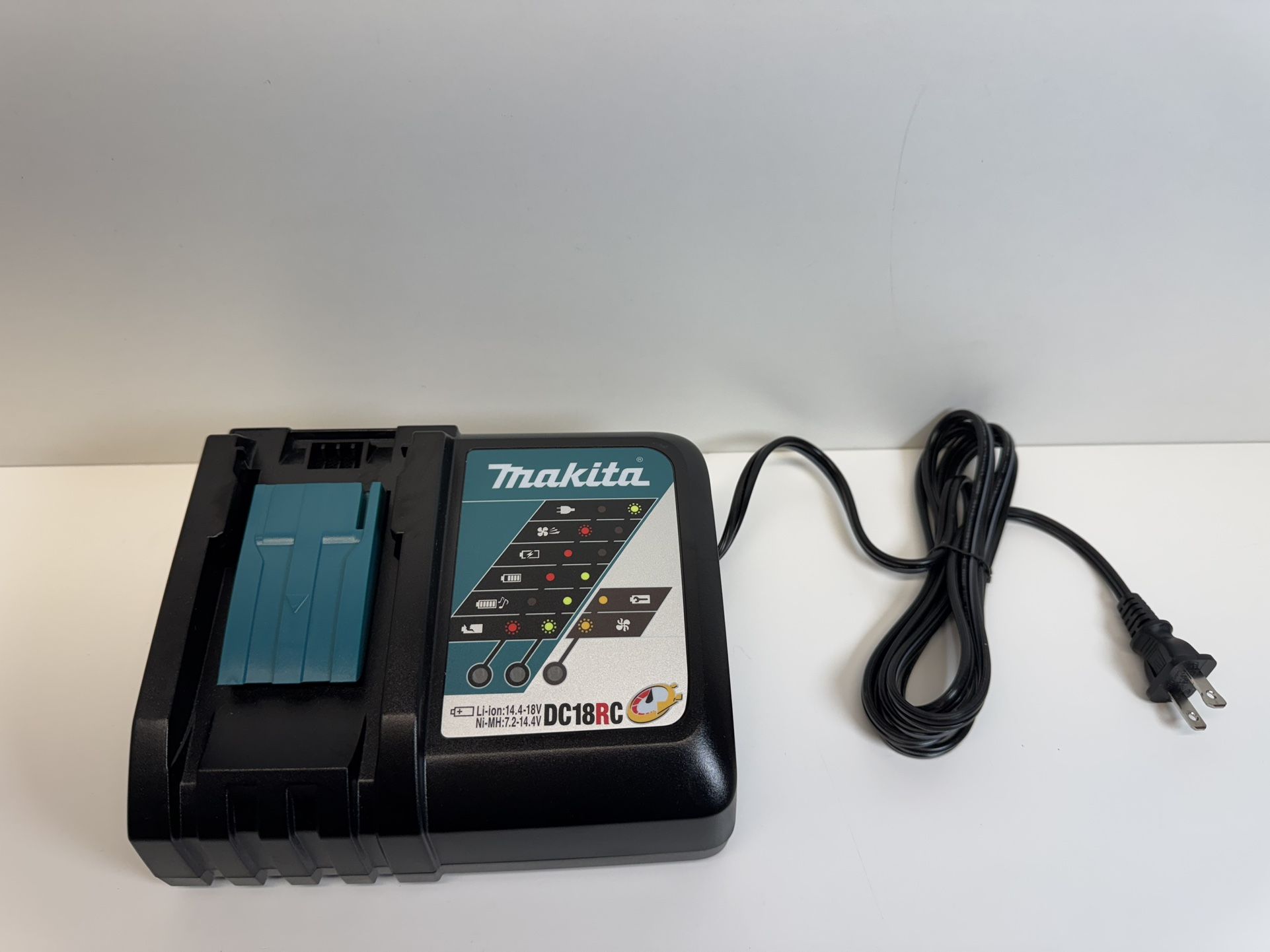 Brand New Makita 18V LXT Lithium-Ion Rapid Optimum Battery Charger