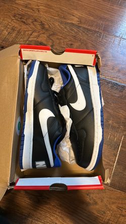 Big Nike Low size 10