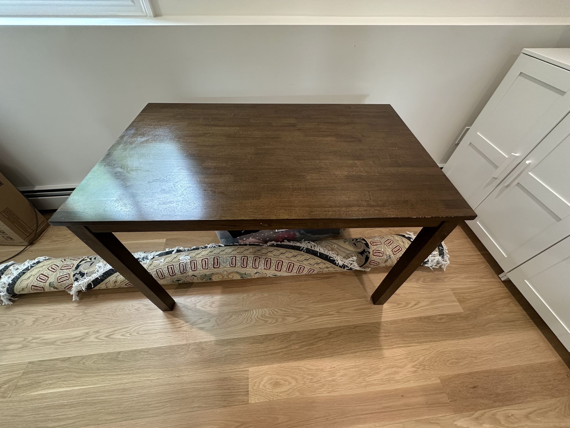 Coffee / Kitchen Table