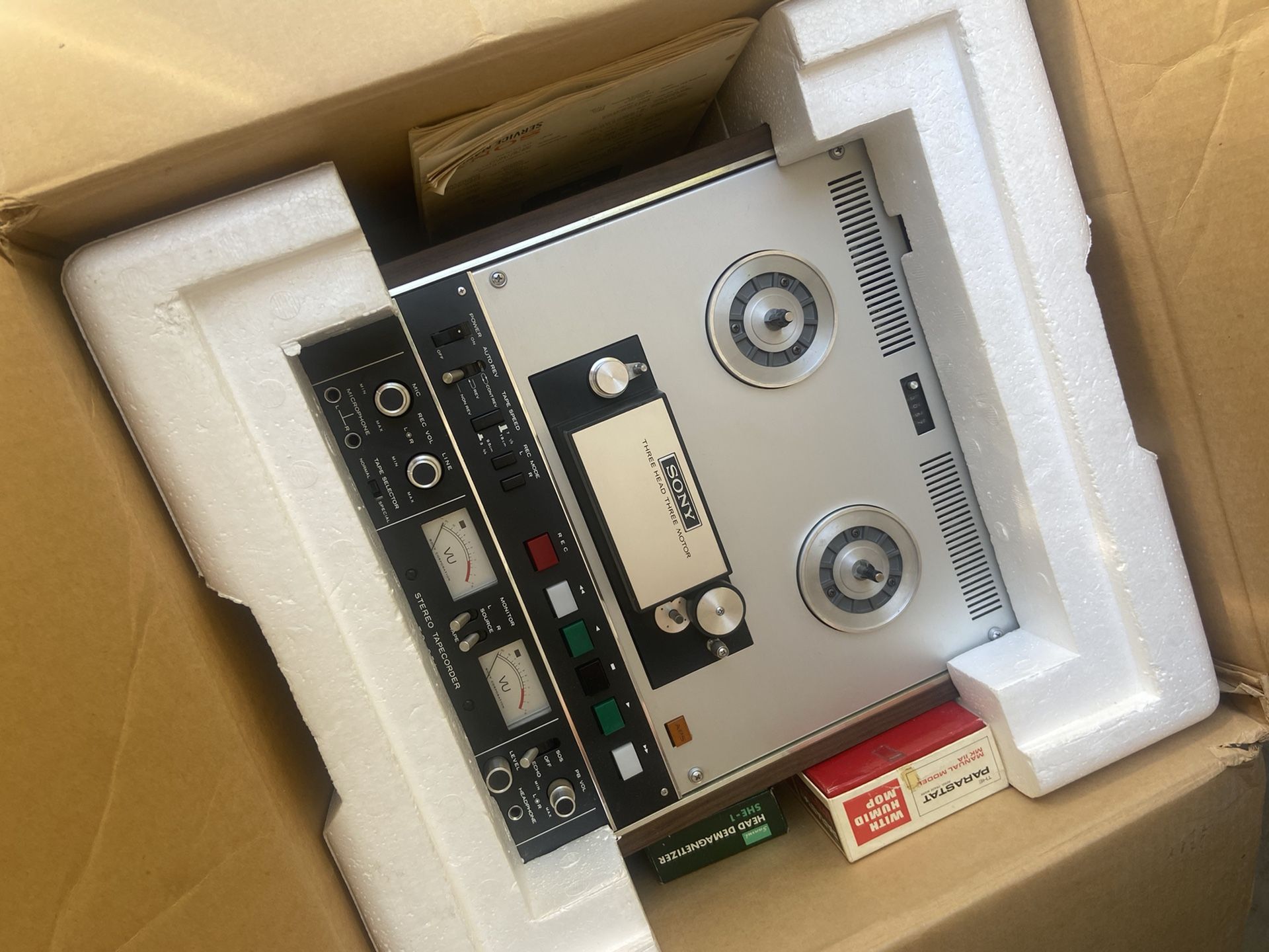 Vintage SONY TC-651 Reel to Reel Tape Deck & RM-19 Remote Control - MINT CONDITION