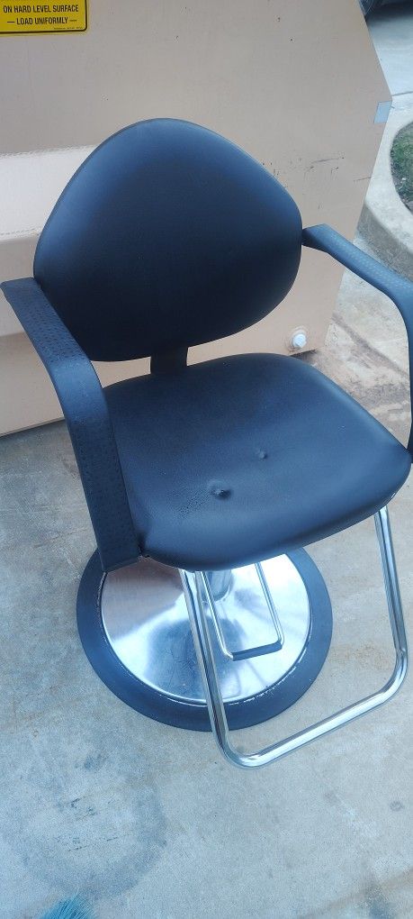 Salon Chair
