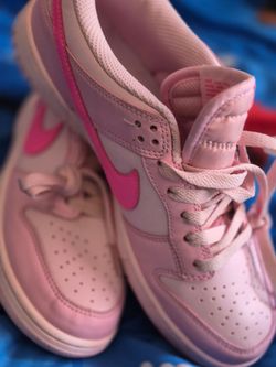 Tenis  Nike.