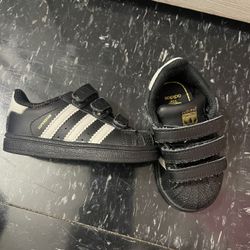 Adidas Size 5c 