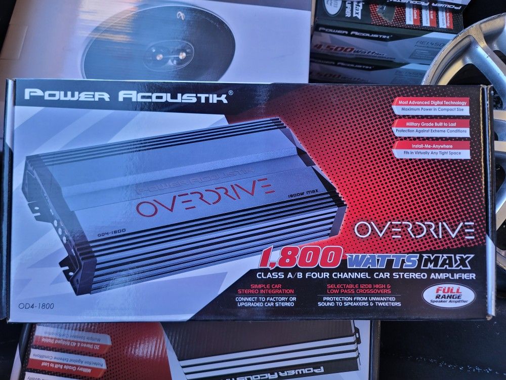 NEW 1800 WATT 4 CHANNEL AMPLIFIER