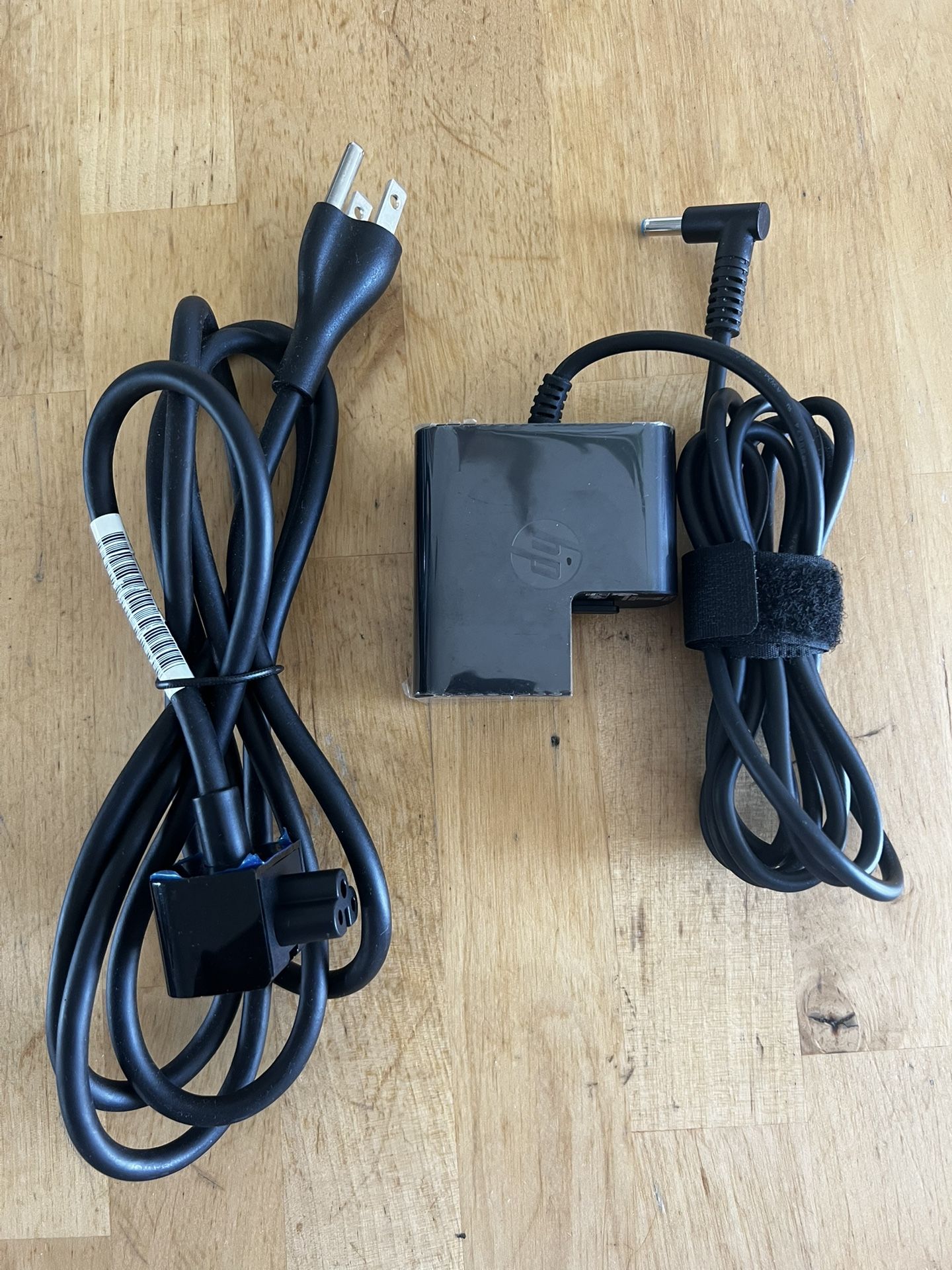 HP 45w Laptop Charger