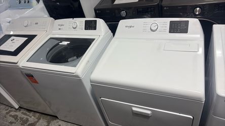 Whirlpool 2 in 1 Removable Agitator Topload Washer Gas Dryer Set