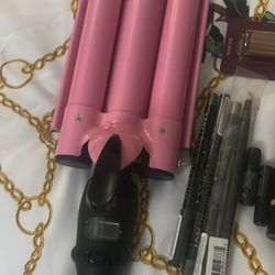 Crimp iron and makeup