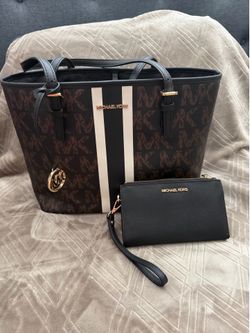 Michael Kors purse & wallet