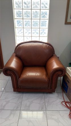 Genuine Leather and Real Wood Living Room Furniture in Excellent Condition