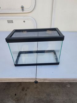 Glass Reptile Tank with Screen Lid