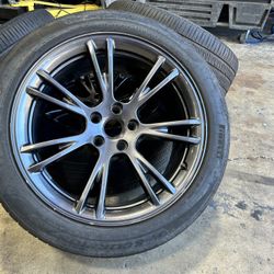 4x OEM 2025 Tesla Model Y Wheel Gemini Charcoal Rim PIRELLI TIRE 30% 255/45/19