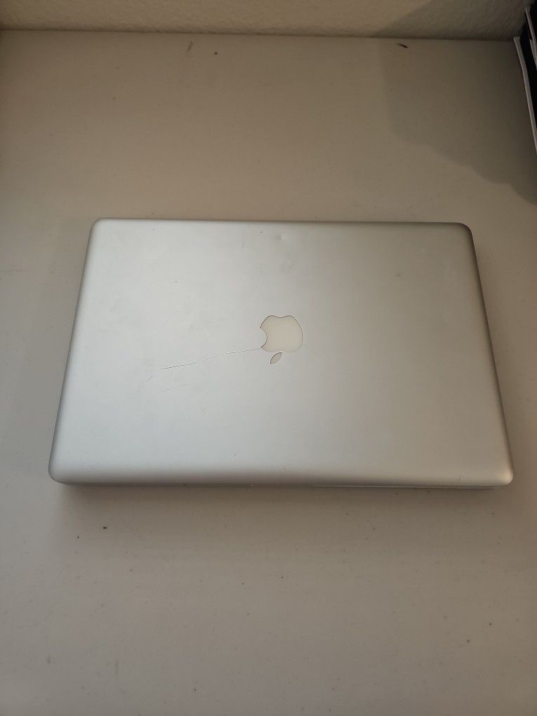 MacBook Pro A1286(2010) K18 - 820-2850-A
