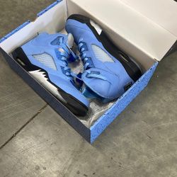 Jordan 5s Unc 