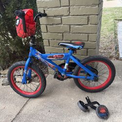 Bicycle with training wheels