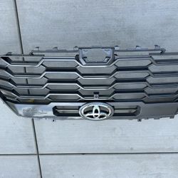 2023 2024 Toyota Tundra Grille
