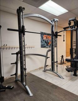 Matrix Smith Machine Commercial Gym Equipment Exercise Fitness Weight