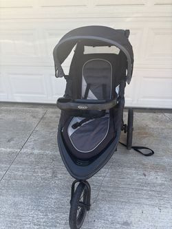 Graco Jogging Stroller – 3 Wheel – Good Condition