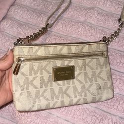 Michael Kors purse