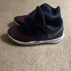 Kyrie Flytrap 3 Gs Obsidian Gym Red Sz 5