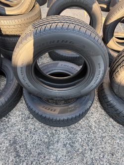 2 llantas 235/65r16 95% de vida por $100