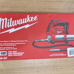 MILWAUKEE M18 18V Lithium-lon Cordless Grease Gun 2-Speed