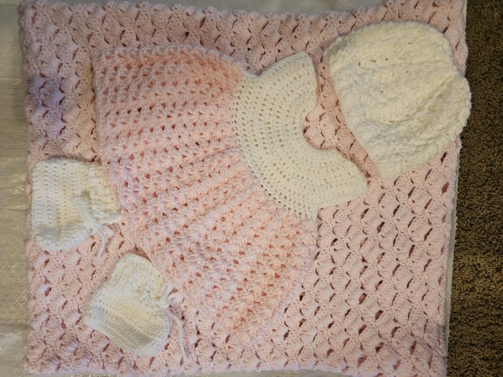 Baby Crotchet Blankets and Clothes 