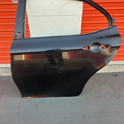2018-2019-2020-2021 - 2022 -2023-2024-2025  TOYOTA CAMRY REAR LEFT DRIVER SIDE DOOR OEM