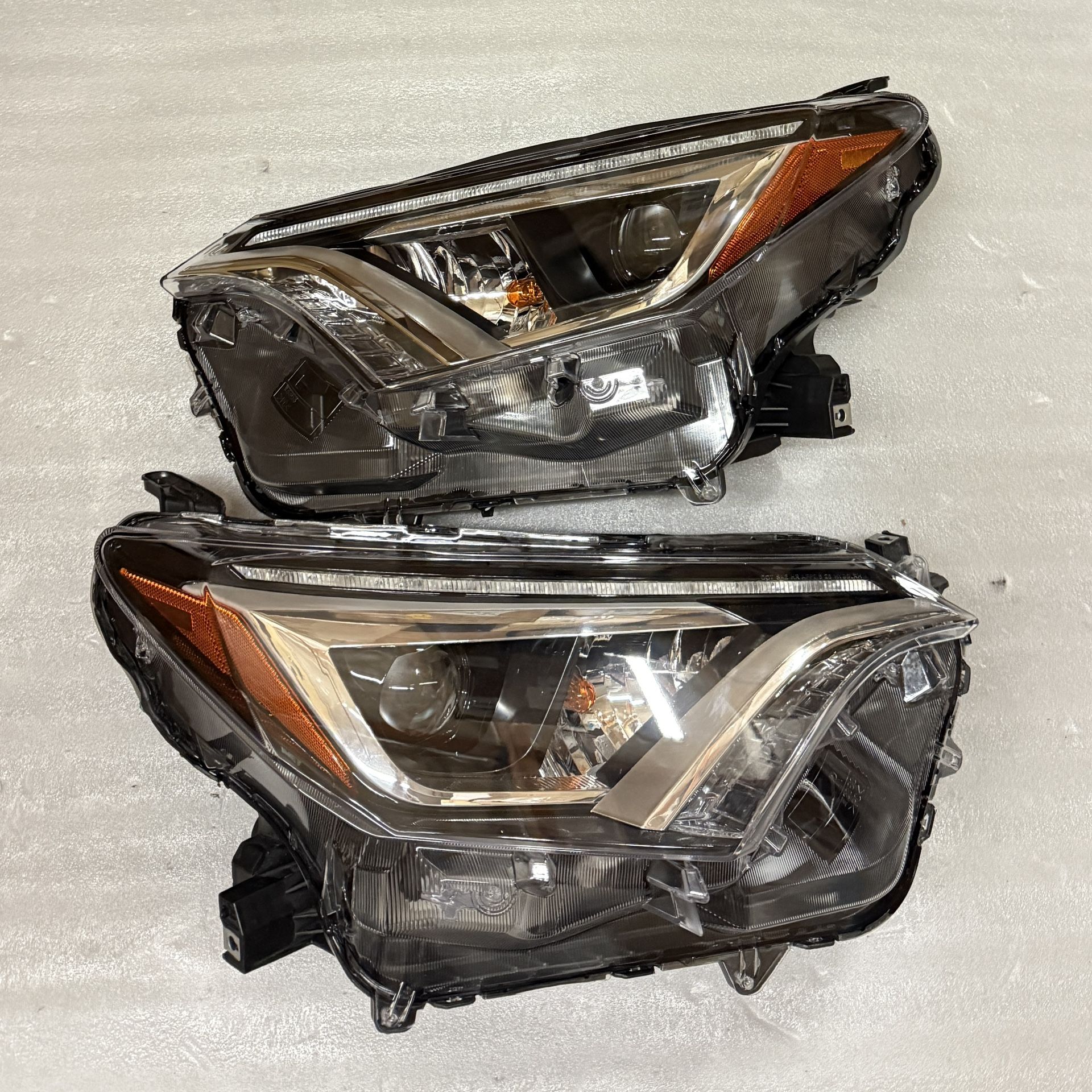 Pair 2016-2018 Toyota RAV4 LED DRL Projector Headlights Headlamps Driver Passenger Side