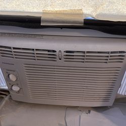 Frigidaire Window AC 5k BTU